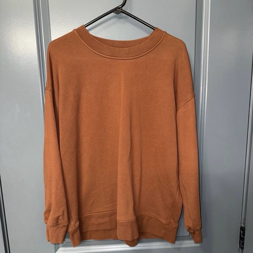 Lululemon softstream crew neck.